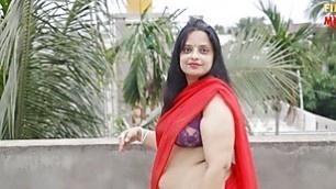 Saree Model Leena