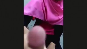Desi hijab girl suck her boyfriend dick