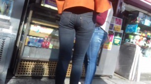 Indian Beau-ti In Tight Jeans Asses