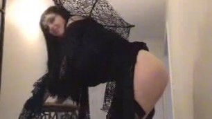 Teddi Barrett Big Boob In Black Dress On Stair